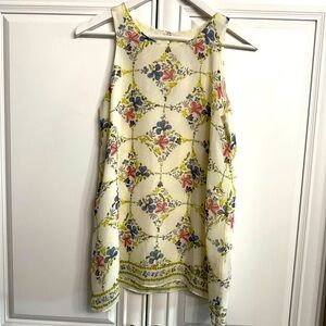 Max Studio Women’s Size XS Sleeveless Cream Coloured Blouse with Floral Print
